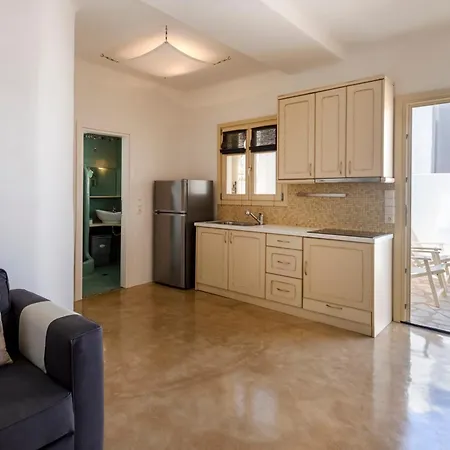 Nicolia Sea View, Jacuzzi, Walk To Centre