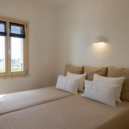 Nicolia Sea View, Jacuzzi, Walk To Centre Apartment Naoussa