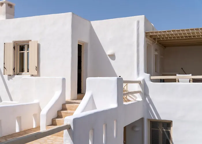 Nicolia Sea View, Jacuzzi, Walk To Centre Apartment *