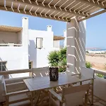 Nicolia Sea View, Jacuzzi, Walk To Centre Apartment Naousa (Paros)
