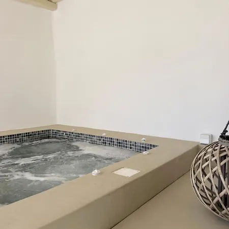 Nicolia Sea View, Jacuzzi, Walk To Centre Appartamento