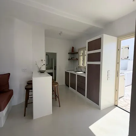 Nicolia Sea View, Jacuzzi, Walk To Centre * Naoussa