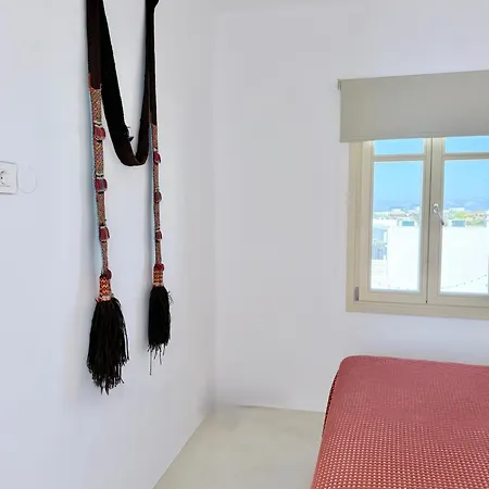 Nicolia Sea View, Jacuzzi, Walk To Centre Naoussa