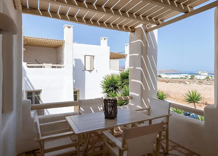 Nicolia Sea View, Jacuzzi, Walk To Centre דירה נאוסה